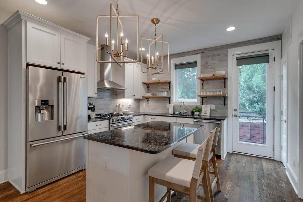 Unforgettable Townhome-close To Broadway-10 Beds! Holiday home
