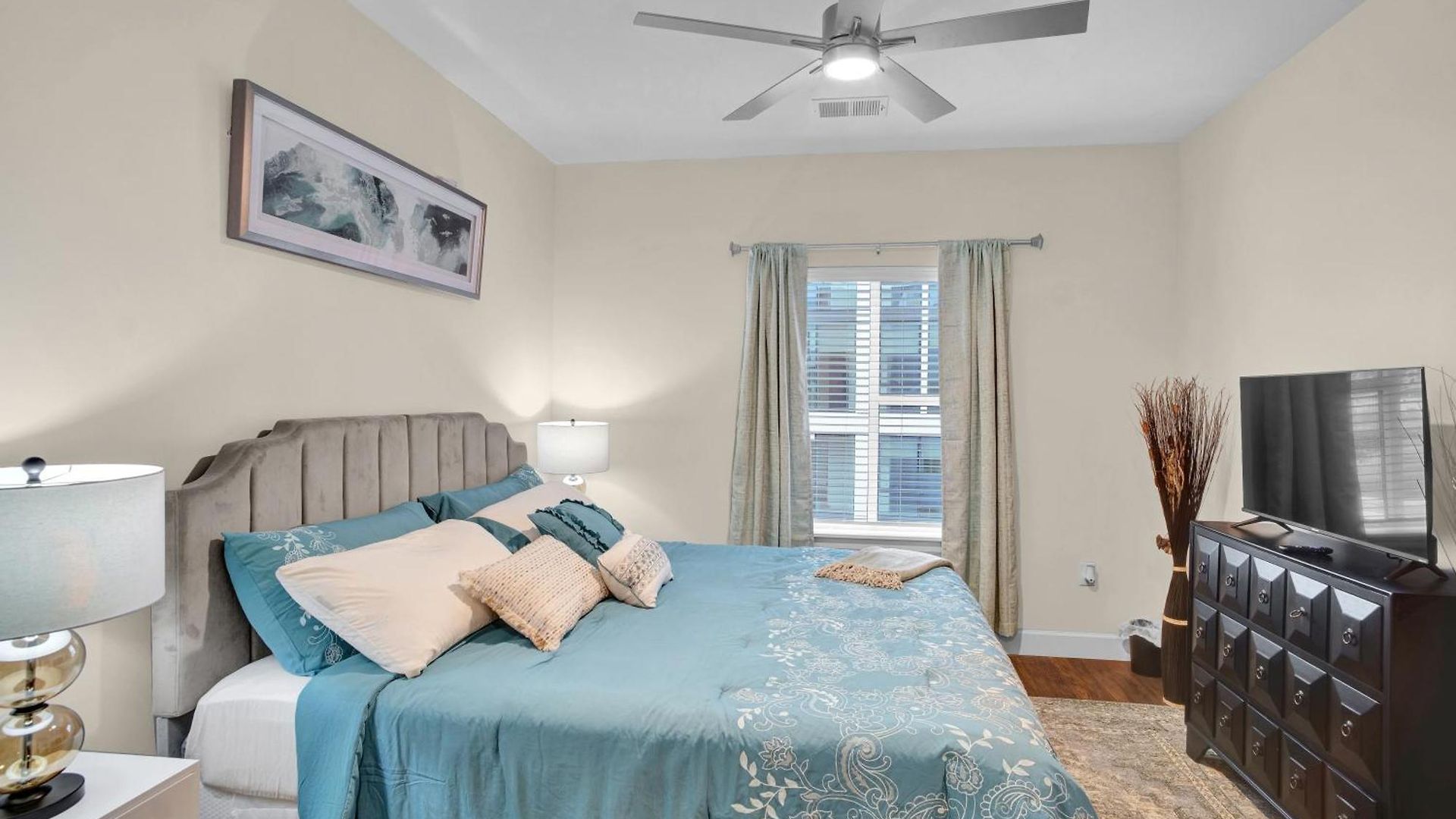 Apartment Chateau De Capri W Pool Gym Free Parking Nashville