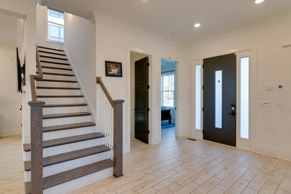Spacious Only 2 Mi To Broadway Holiday home Nashville