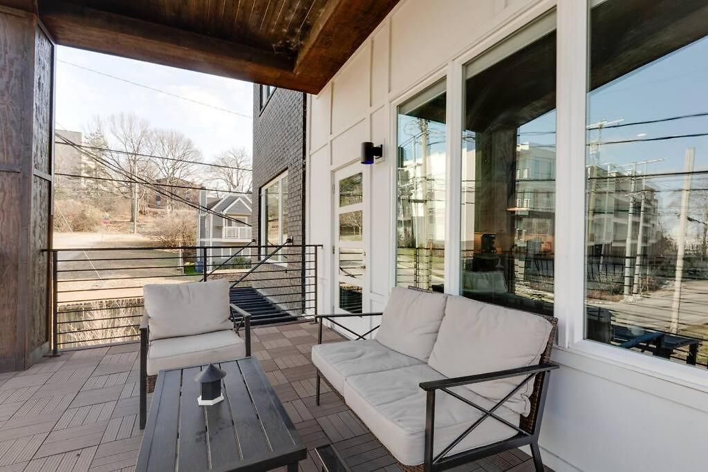 Apartment Spacious 2bd-close To Everything