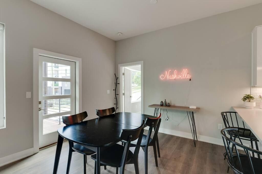 Spacious 2bd-close To Everything Apartment *