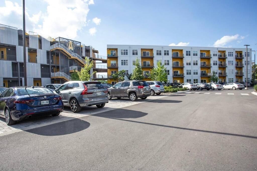 Apartment Chic Condo, 2mi To Downtown, Sleeps 8, By Geodis