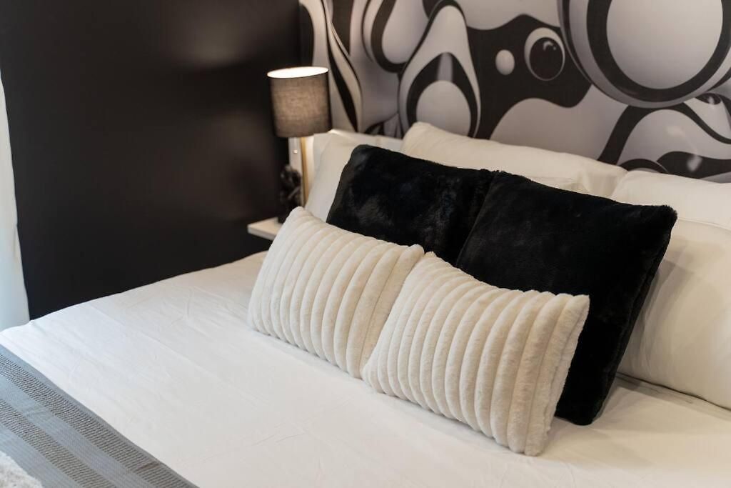 Top Floor Neo Suite, Walk To Broadway & Views * Nashville