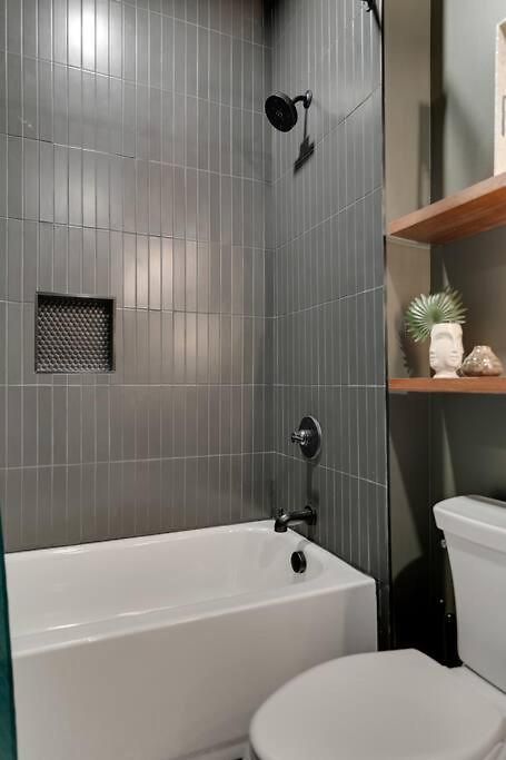 Top Floor Neo Suite, Walk To Broadway & Views * Nashville