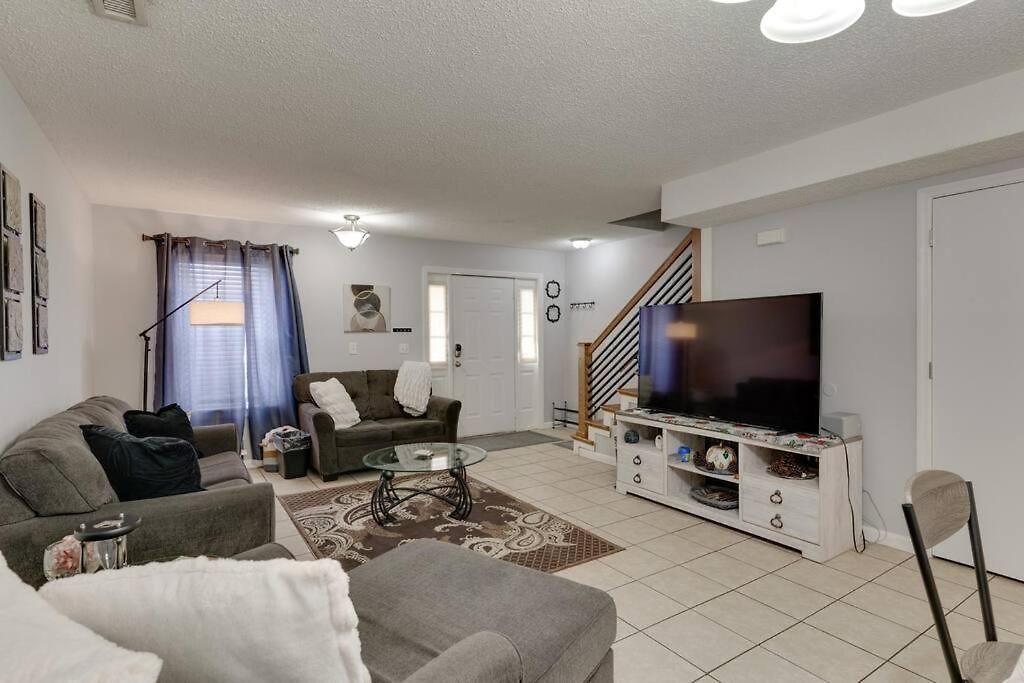 Lovely 2 Bdr With Balcony 2m To Broadway Apartment Nashville
