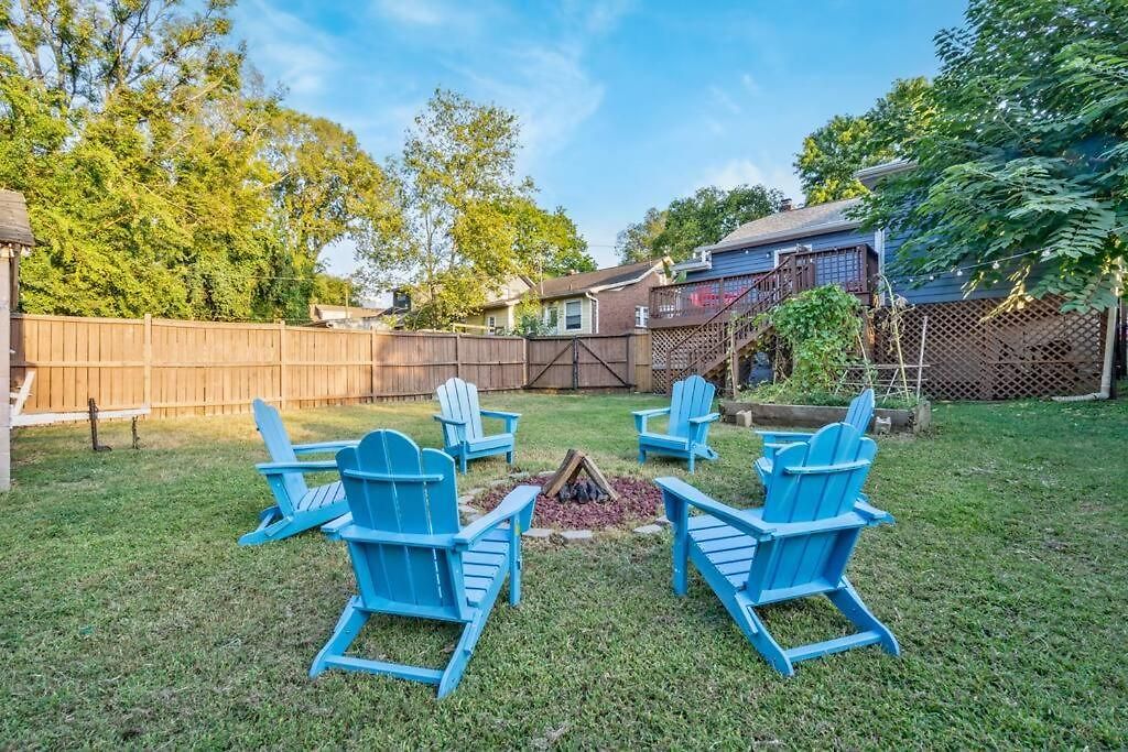 Holiday home Bright In Hip East Walk To 5 Points - Only 2 Miles To Downtown Nashville