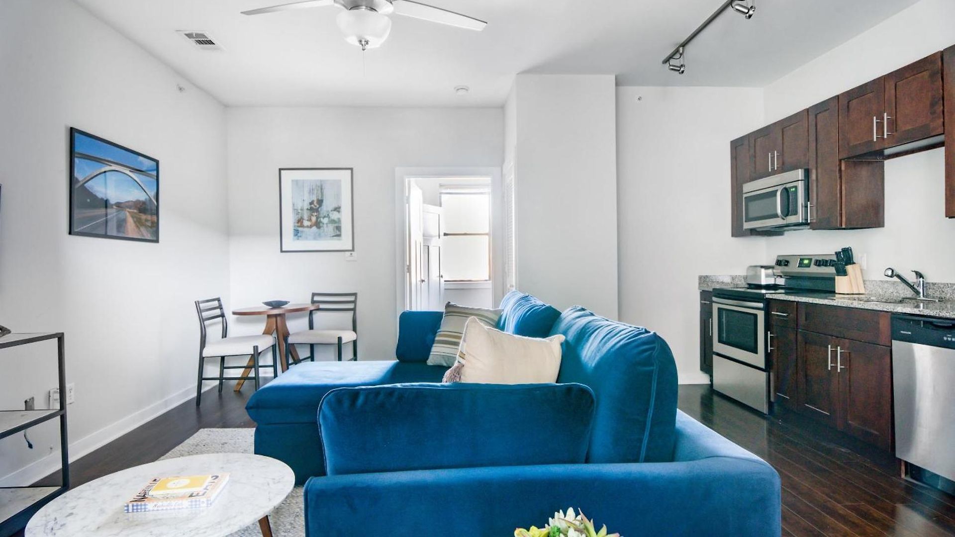 Apartment Cozysuites Music Row Charming 1br In Nashville! 19
