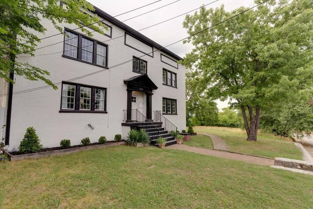 Apartment Sleep 8 In Our Cozy Colonial 2miles From Broadway Nashville