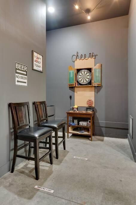 Renovated Pink Palace, Walkable Location