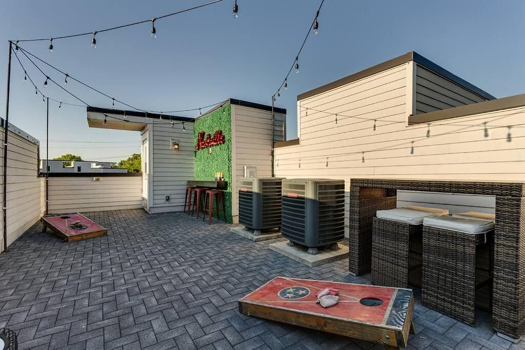 Renovated Pink Palace, Walkable Location Holiday home Nashville
