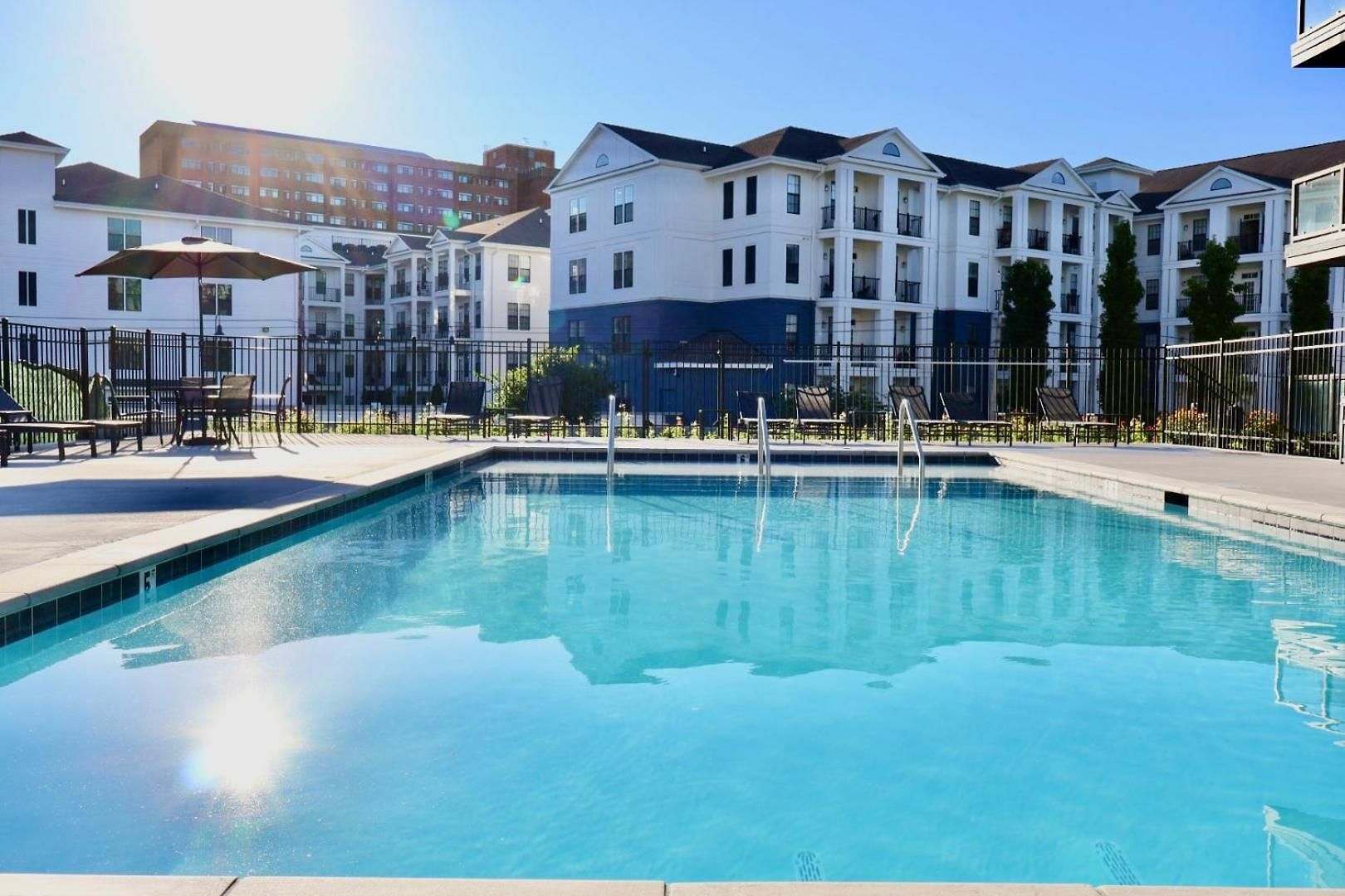 2 Side By Side Units, The Honky Tonk Party Pads, Parking Gym Pool *