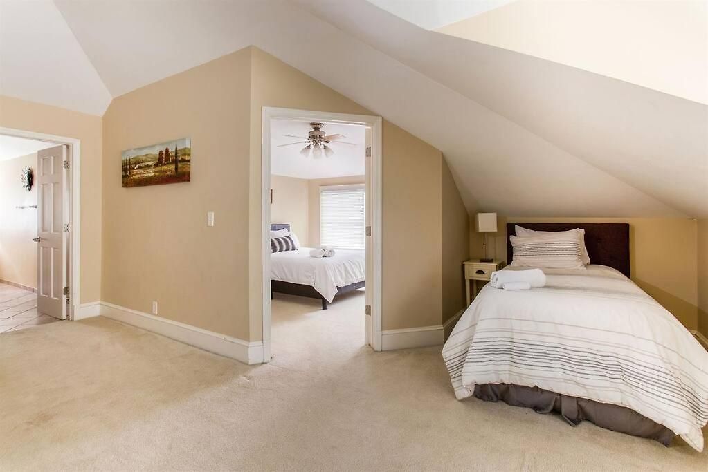 Holiday home Prime Location In 12south, Walkable To Shopping & Dining Nashville