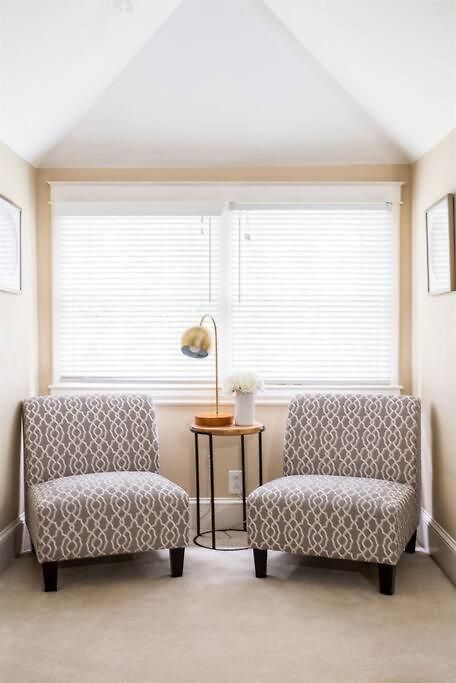Prime Location In 12south, Walkable To Shopping & Dining *