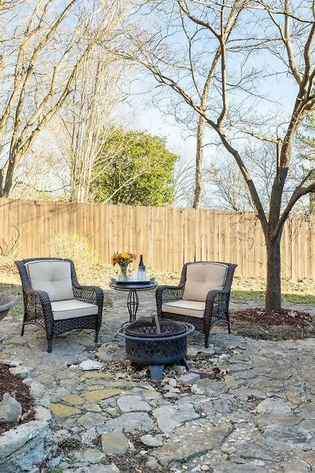 Hot Tub, Ev, Minutes To Opry, Airport & Broadway Holiday home *