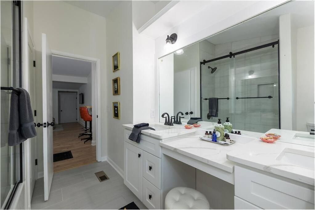Holiday home Minutes To Opry, Airport & Broadway *