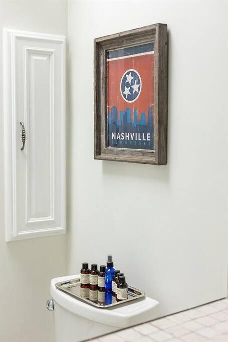 Minutes To Opry, Airport & Broadway Holiday home
