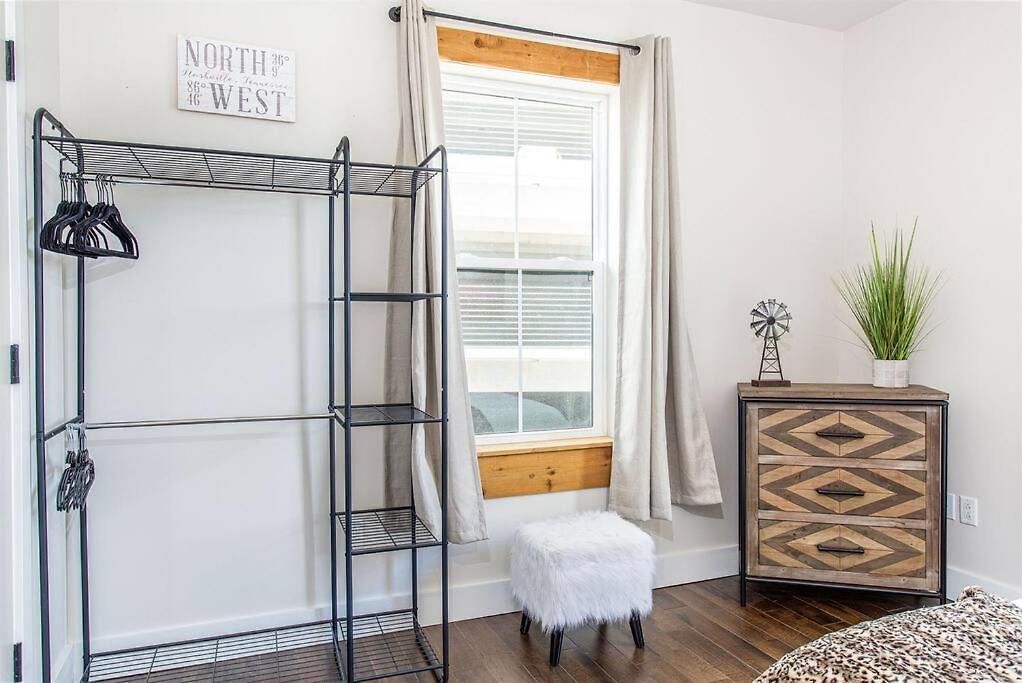 Historic Loft 2mi To Broadway On-site Speakeasy