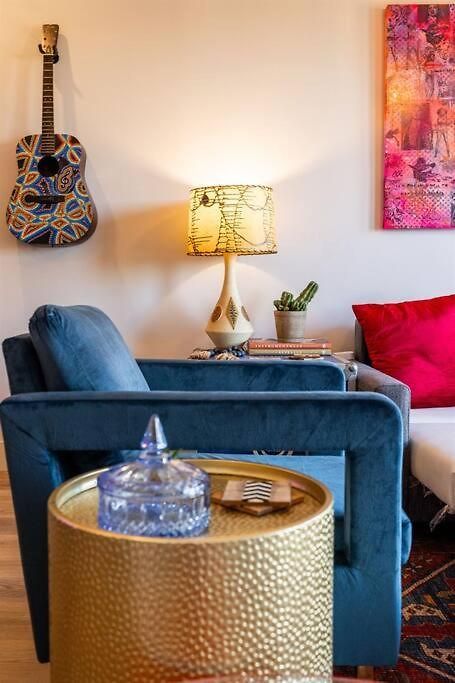 2 Side By Side Units, The Honky Tonk Party Pads, Parking Gym Pool Apartment *