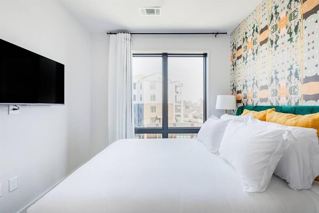 Downtown Midtown Vanderbilt, Honky Tonk Party Pad 2, Parking Gym Pool