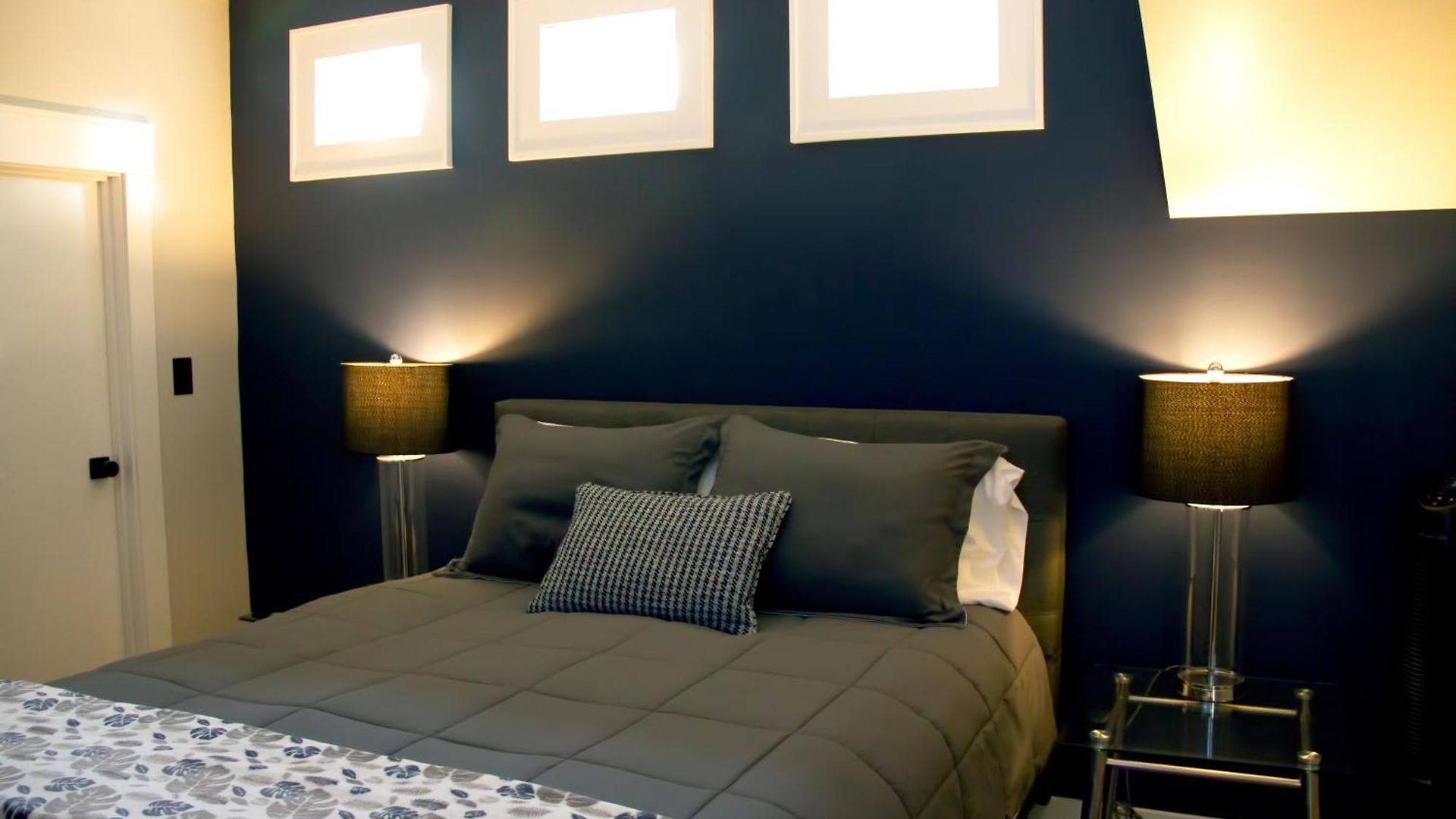 8 Minutes To Downtown! Holiday home Nashville
