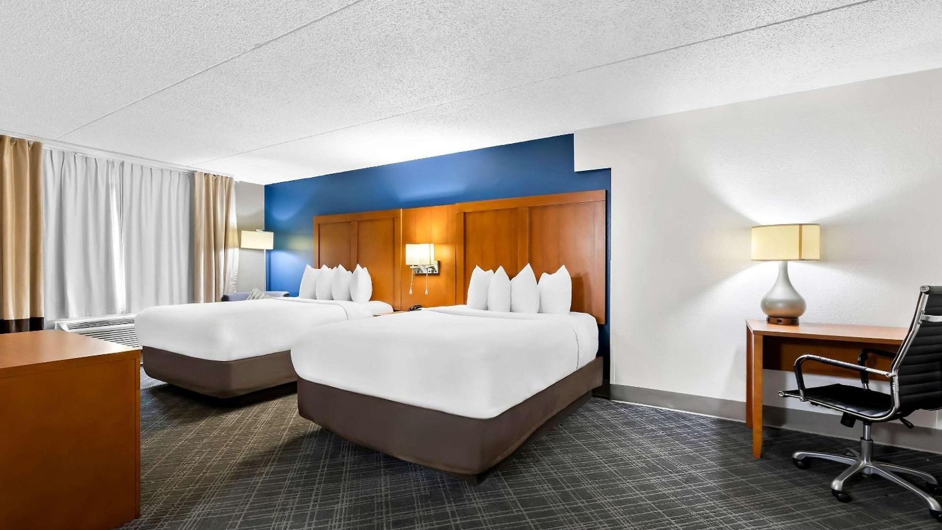 Comfort & Near Tanger Outlets I-24 Antioch 4*