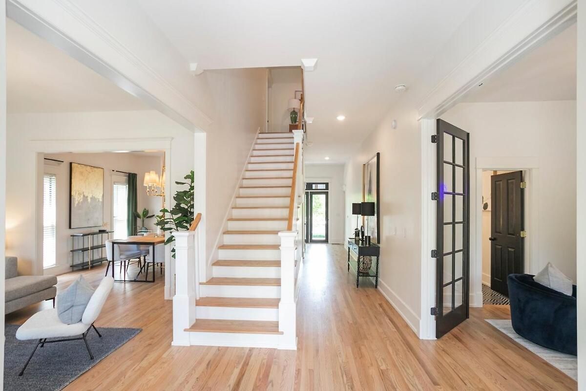 Summer End Sale Prime Location * Nashville