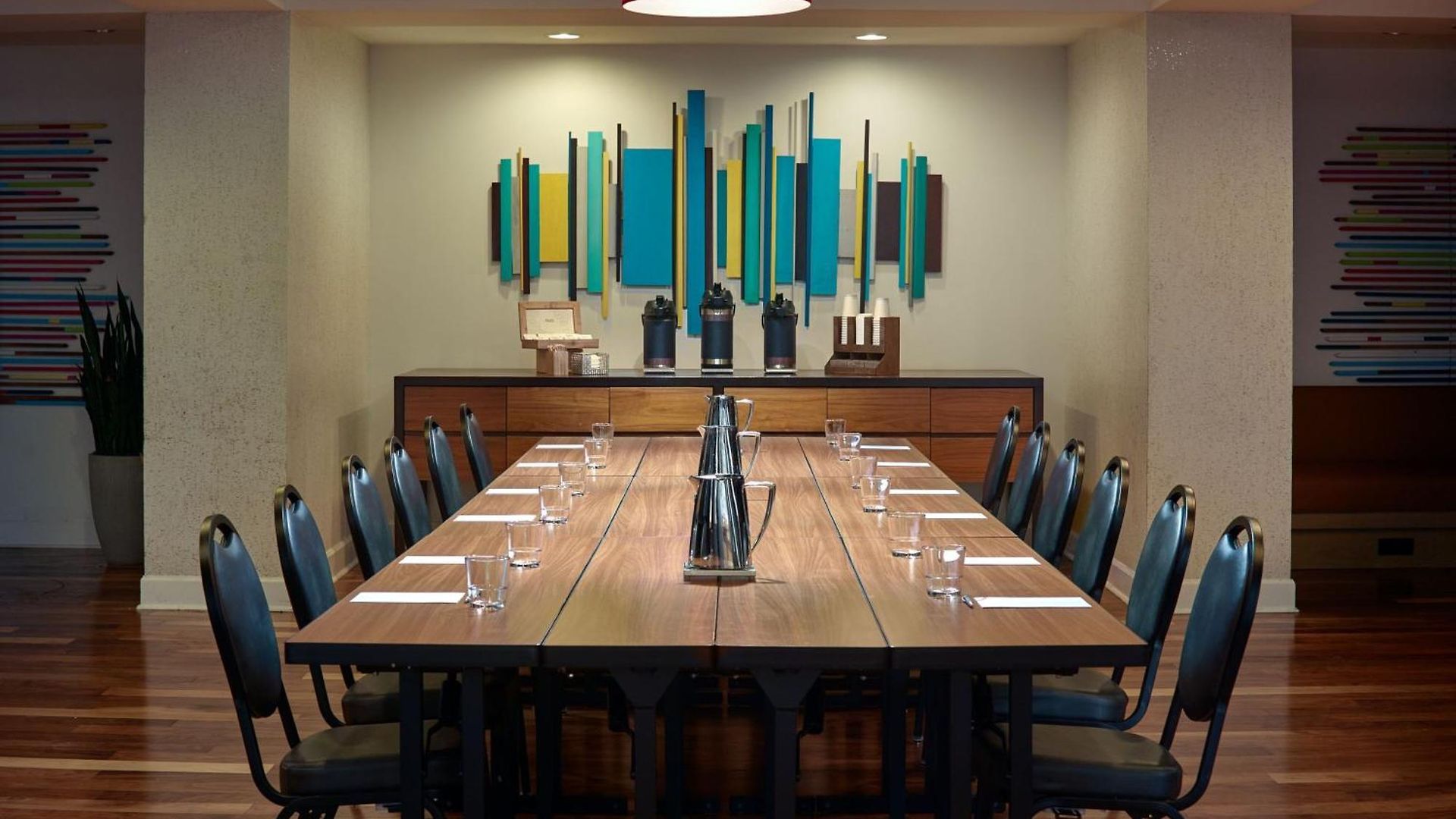 Hotel Sheraton Grand Downtown 4*