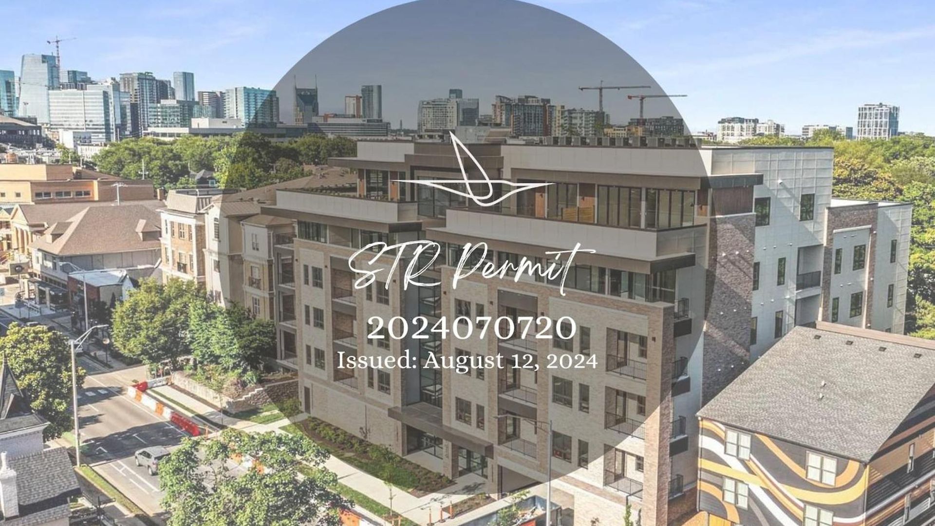 Holiday home Modern Music Row With King & Queen Bedrooms + Private Balcony Pool & Fitness Center Walk To Rca B & Local Dining Under 2 Miles To Broadway Garage Parking Elevator Access 24 Hr Hospitality
