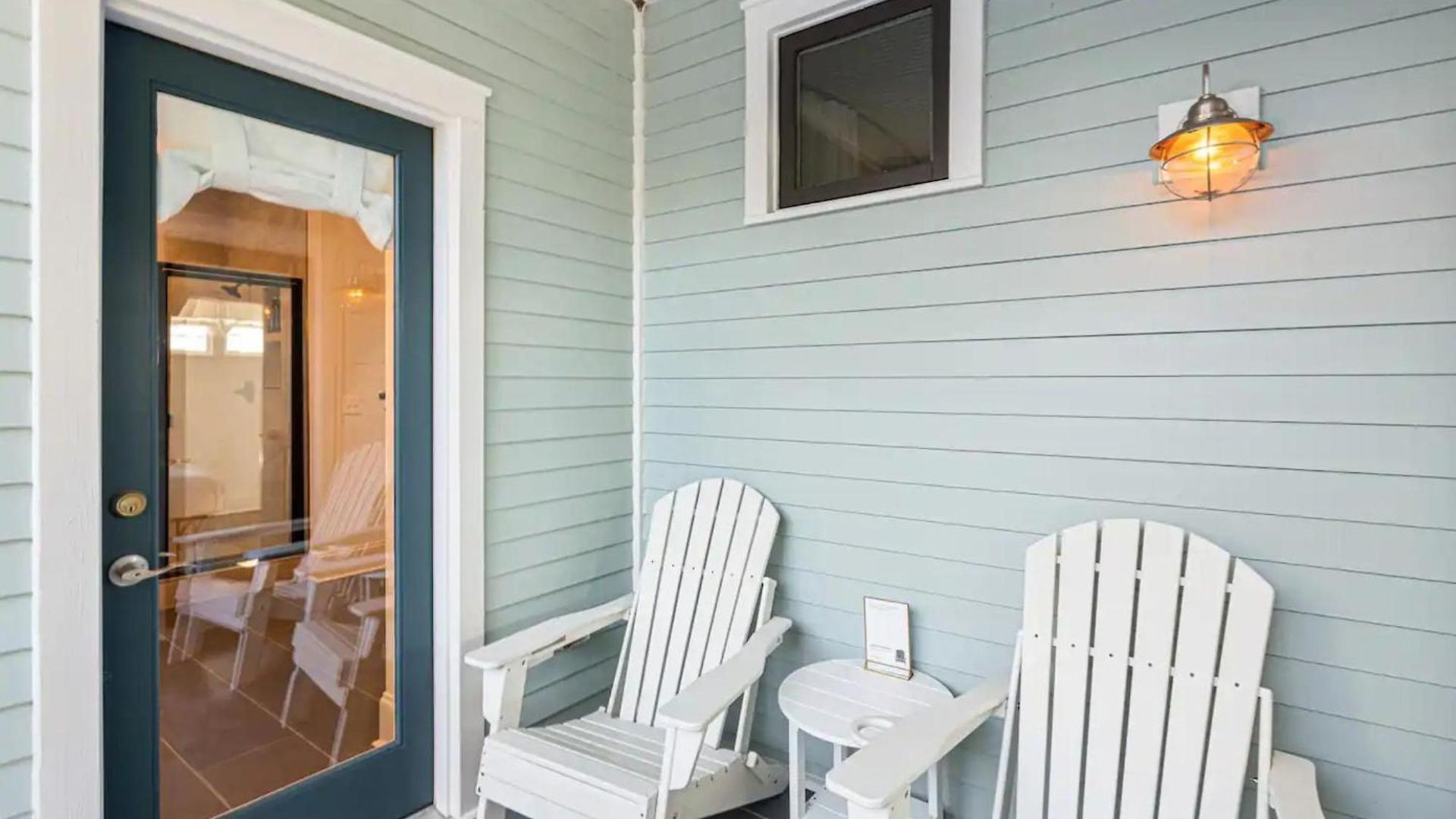 Two Decks To Enjoy Walk To 5 Points Faves Garage Close To Dining And Bars Board Games 10 Mins To Broadway 24 Hour Hospitality *