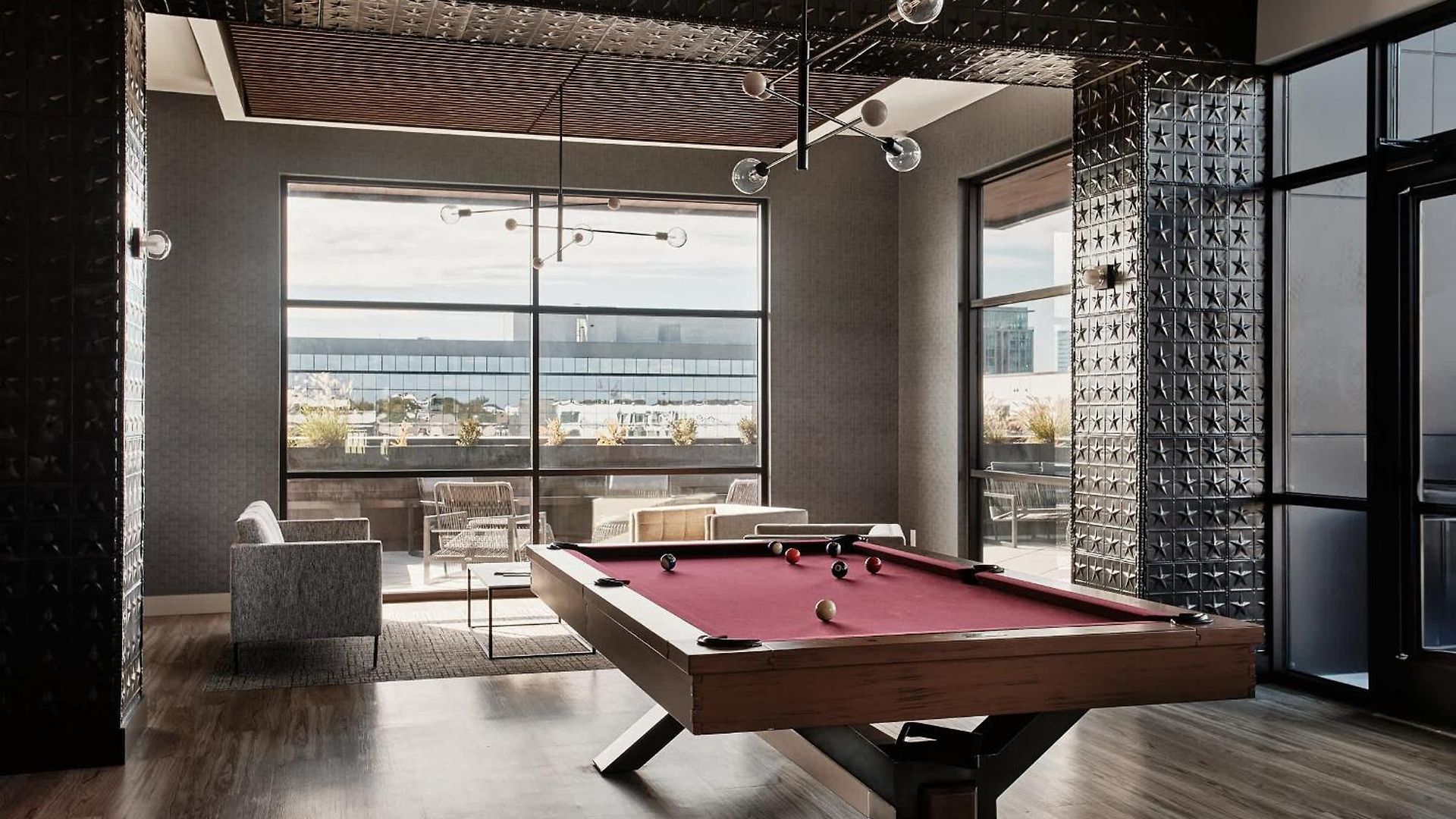 Modern Music Row With King & Queen Bedrooms + Private Balcony Pool & Fitness Center Walk To Rca B & Local Dining Under 2 Miles To Broadway Garage Parking Elevator Access 24 Hr Hospitality Holiday home *