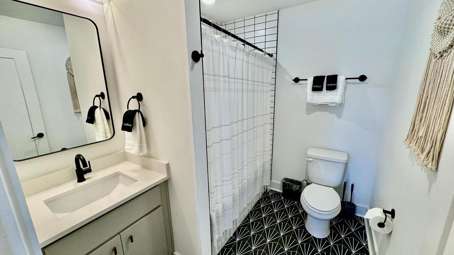 Two Rivers House Near Opryland, Sleeps 10 Game Nashville
