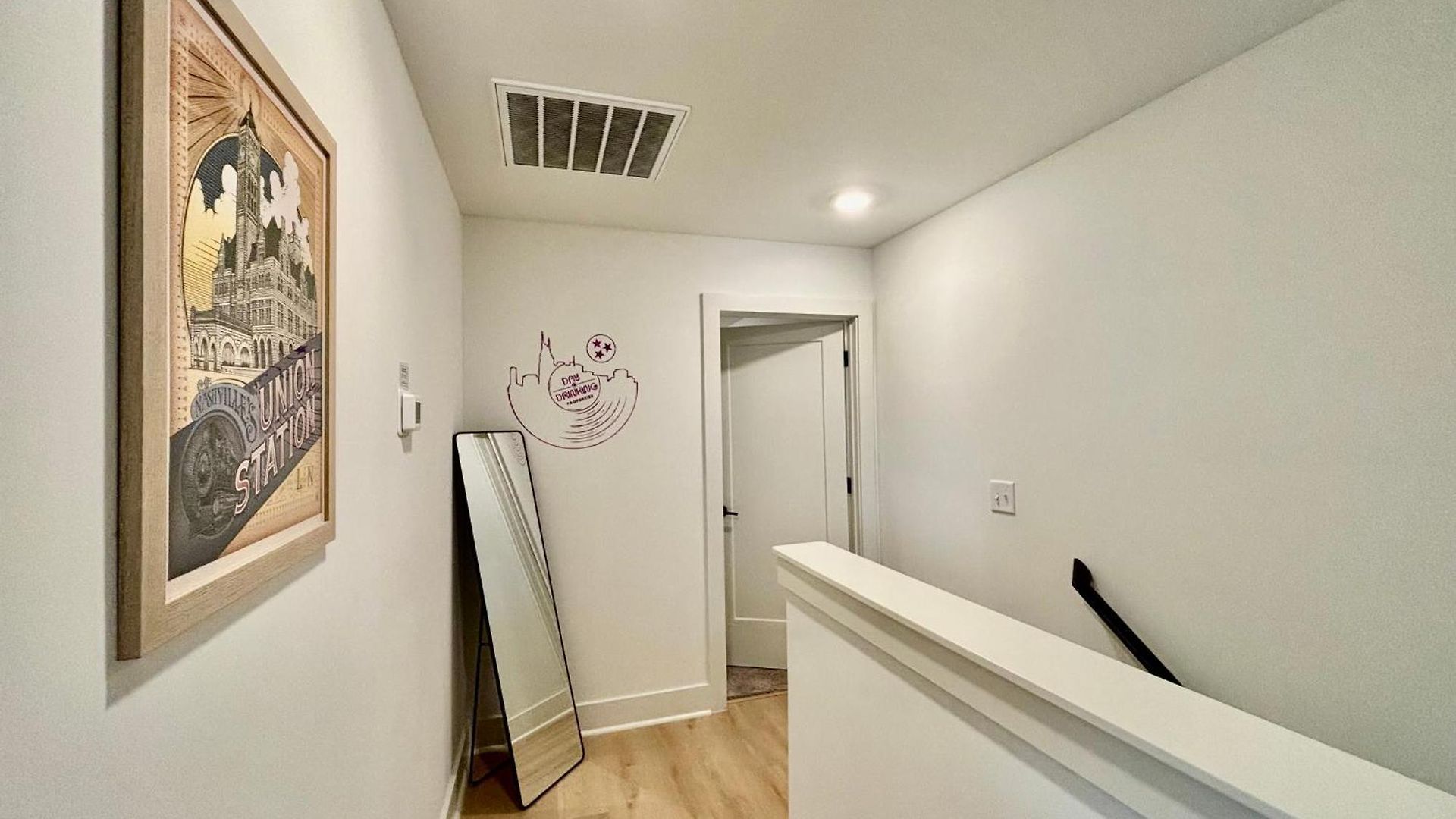 Holiday home 5 Min To Broadway Game & Ping-pong Parking *
