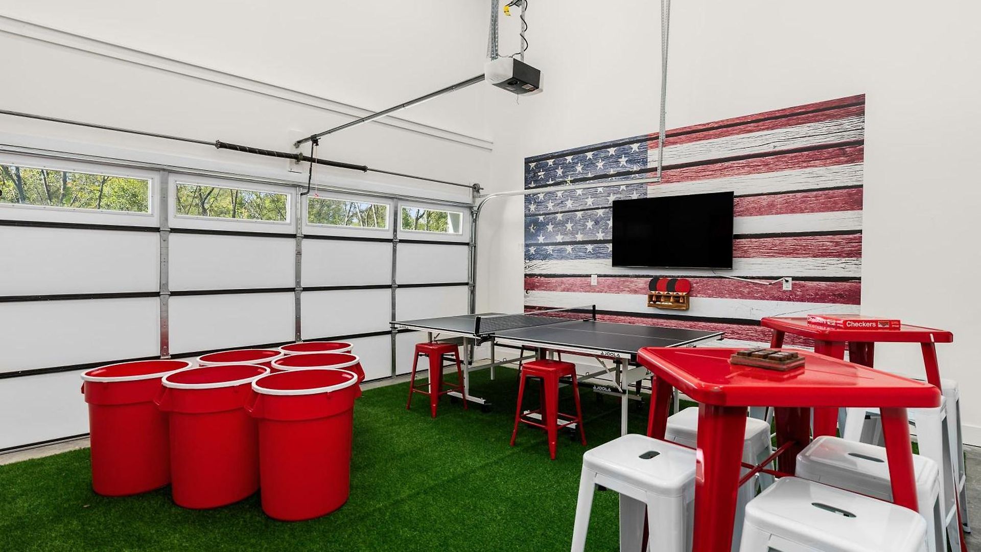 The Americana Abode Rooftop Hot Tub Game Holiday home Nashville