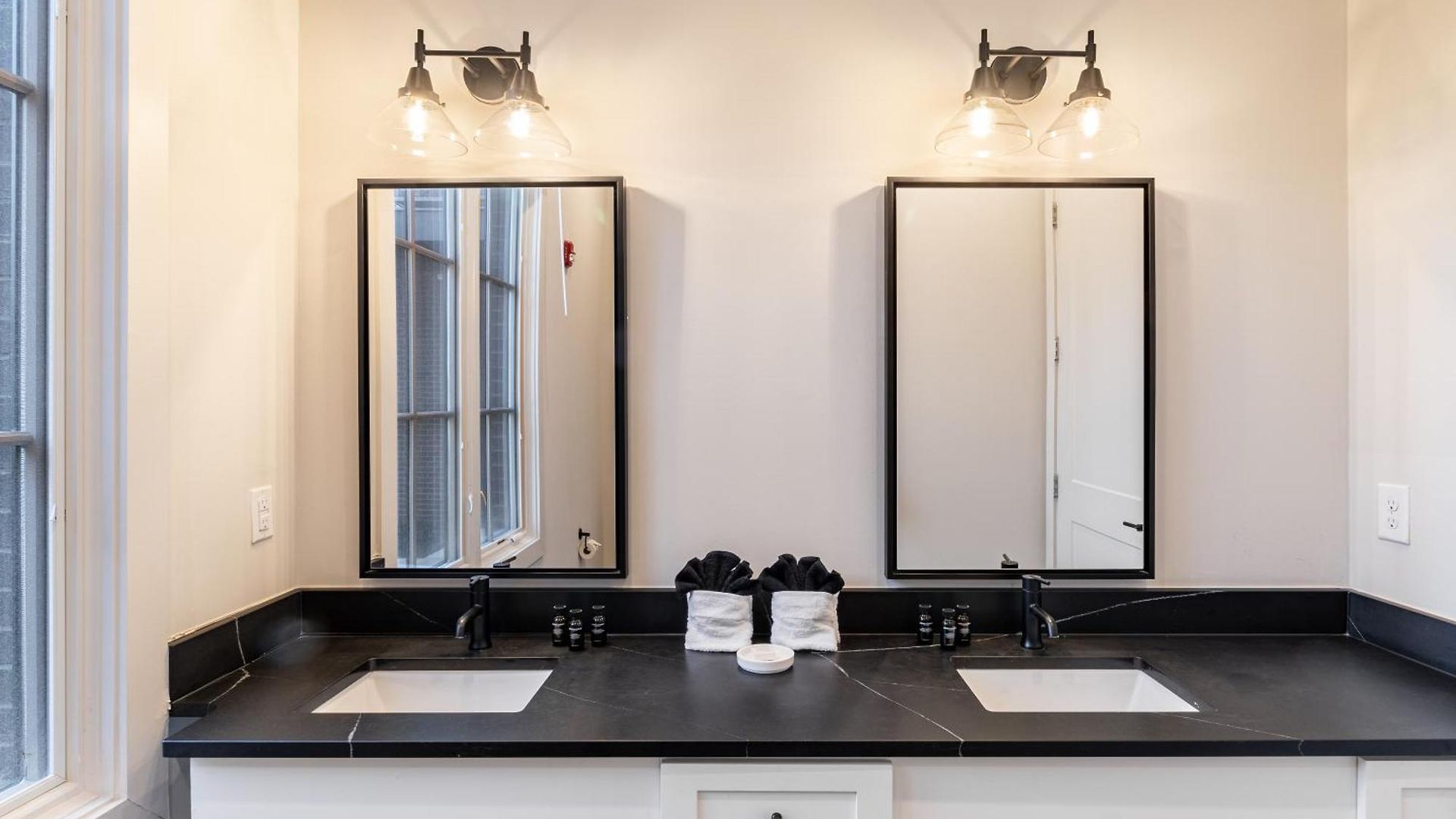 The Magnolia By Avantstay Apartment