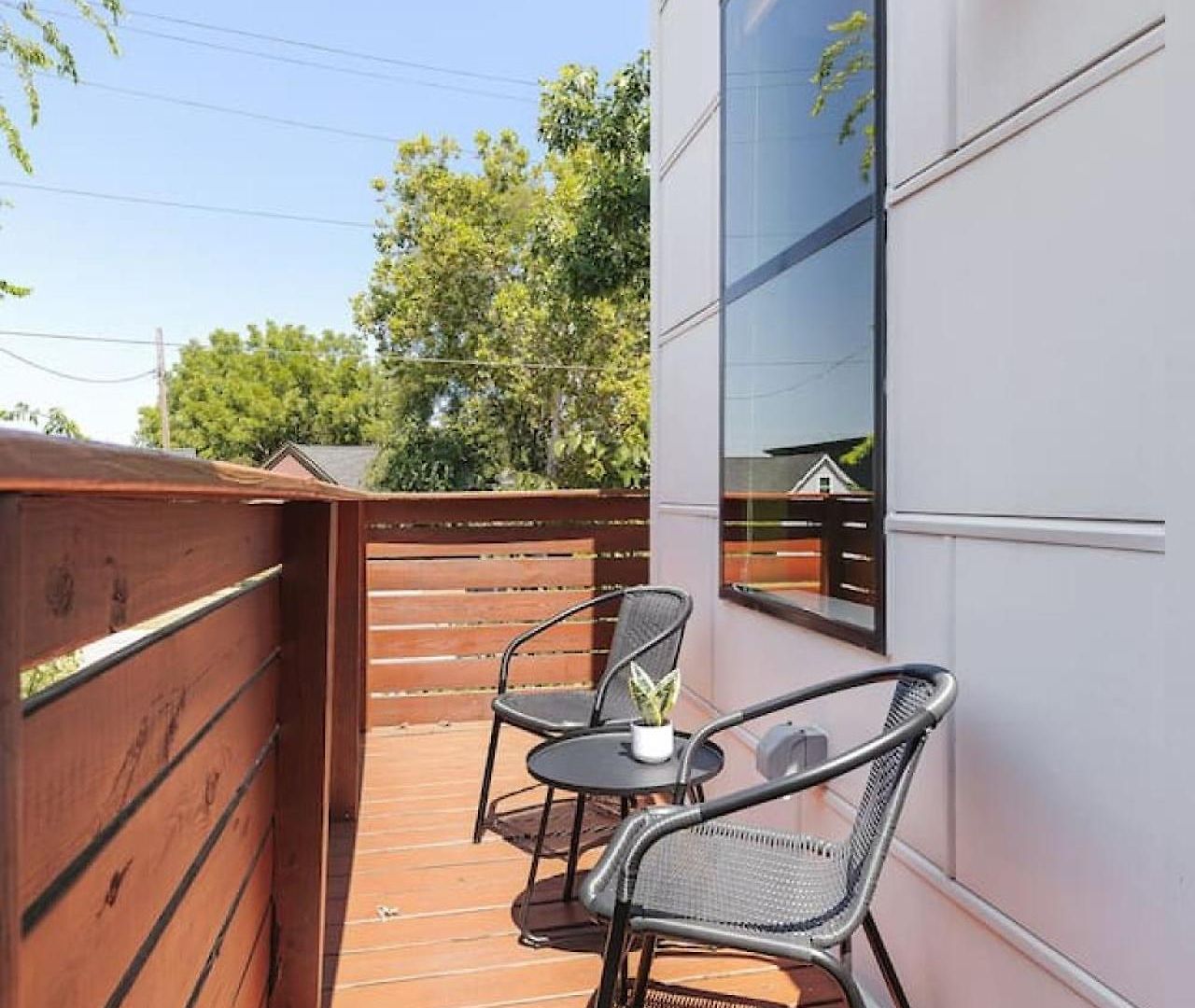 Modern With Rooftop Deck Walk To Coffee Restaurants Brewery Nashville