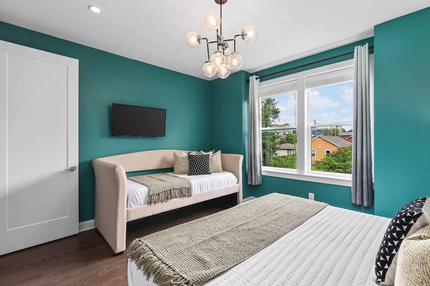 Rooftop Deck Firepit And Garage Walk To 12 South And Restaurants *