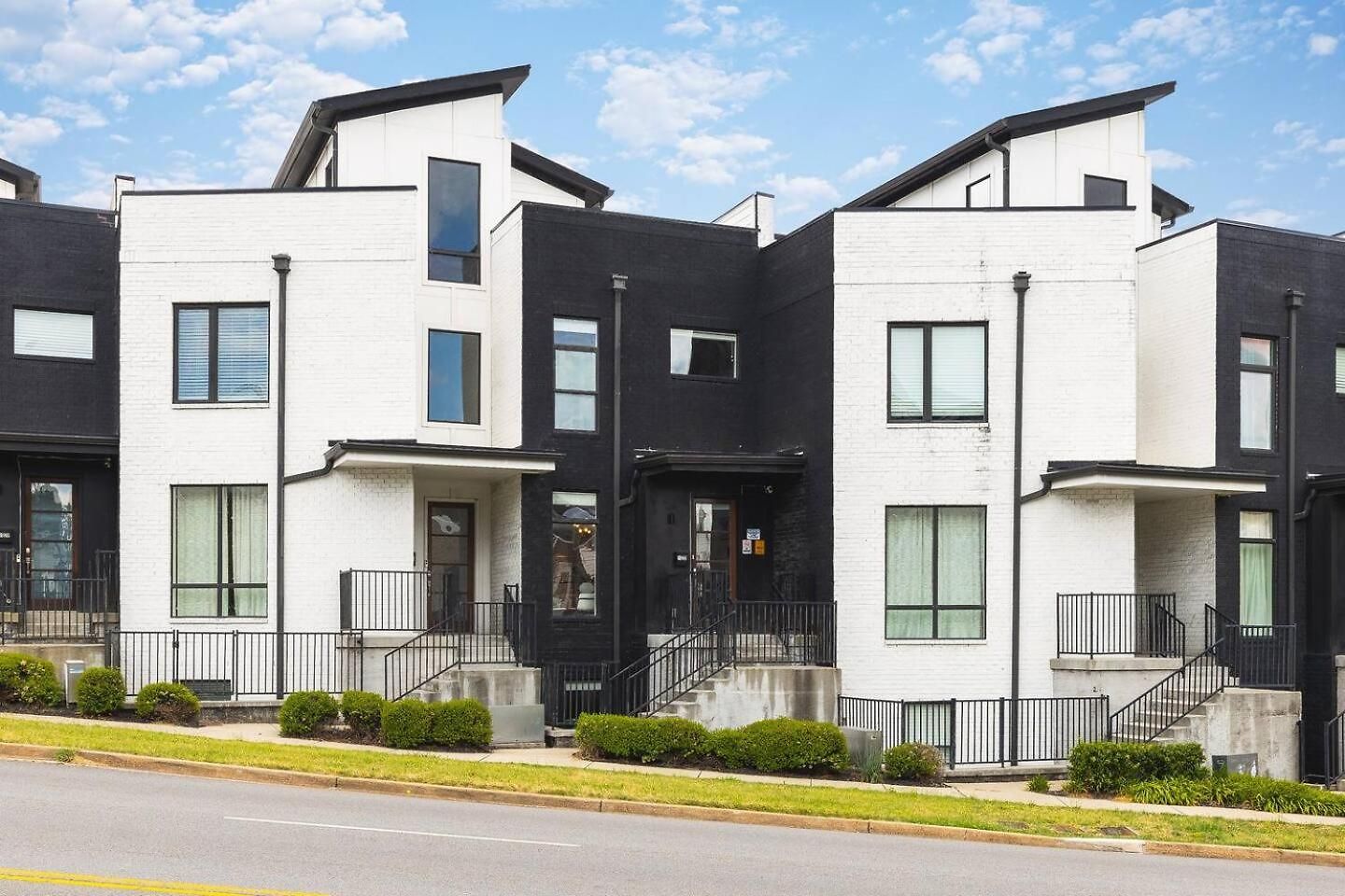 Rooftop Deck Firepit And Garage Walk To 12 South And Restaurants *