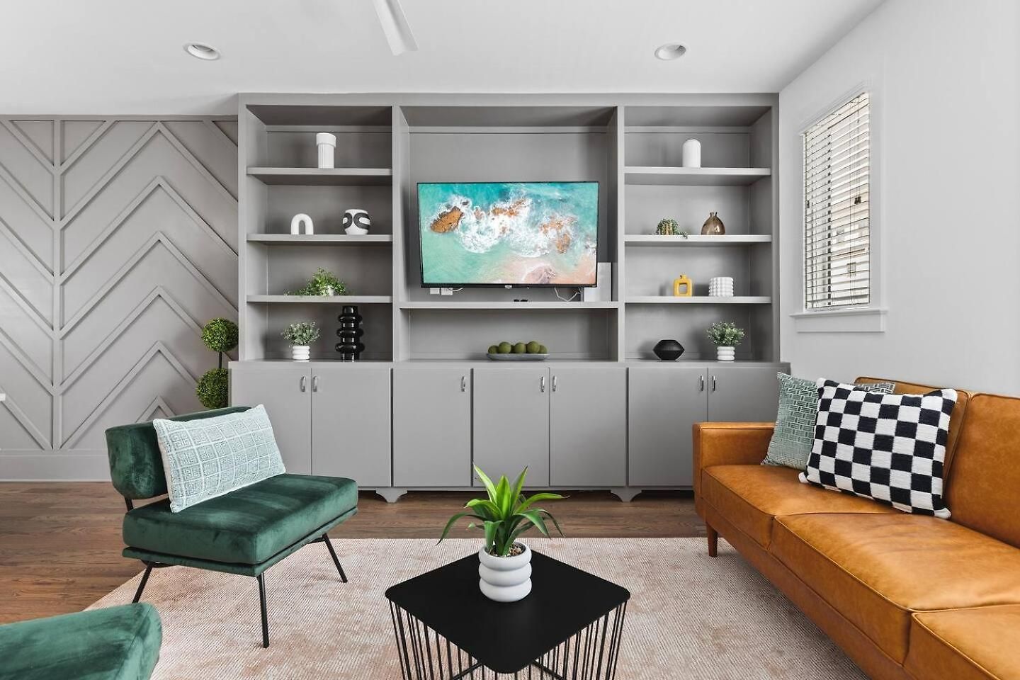 Stunning With Garage And Patio Walk To Restaurants 12 South And Belmont Holiday home