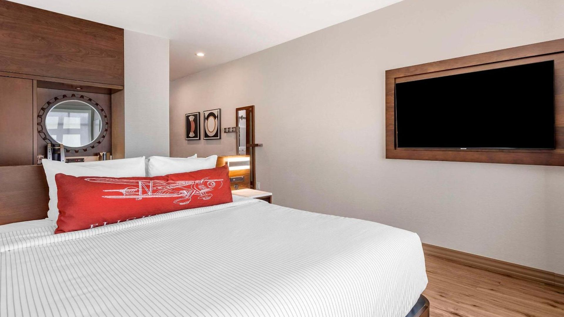 Cambria Airport 5* Nashville