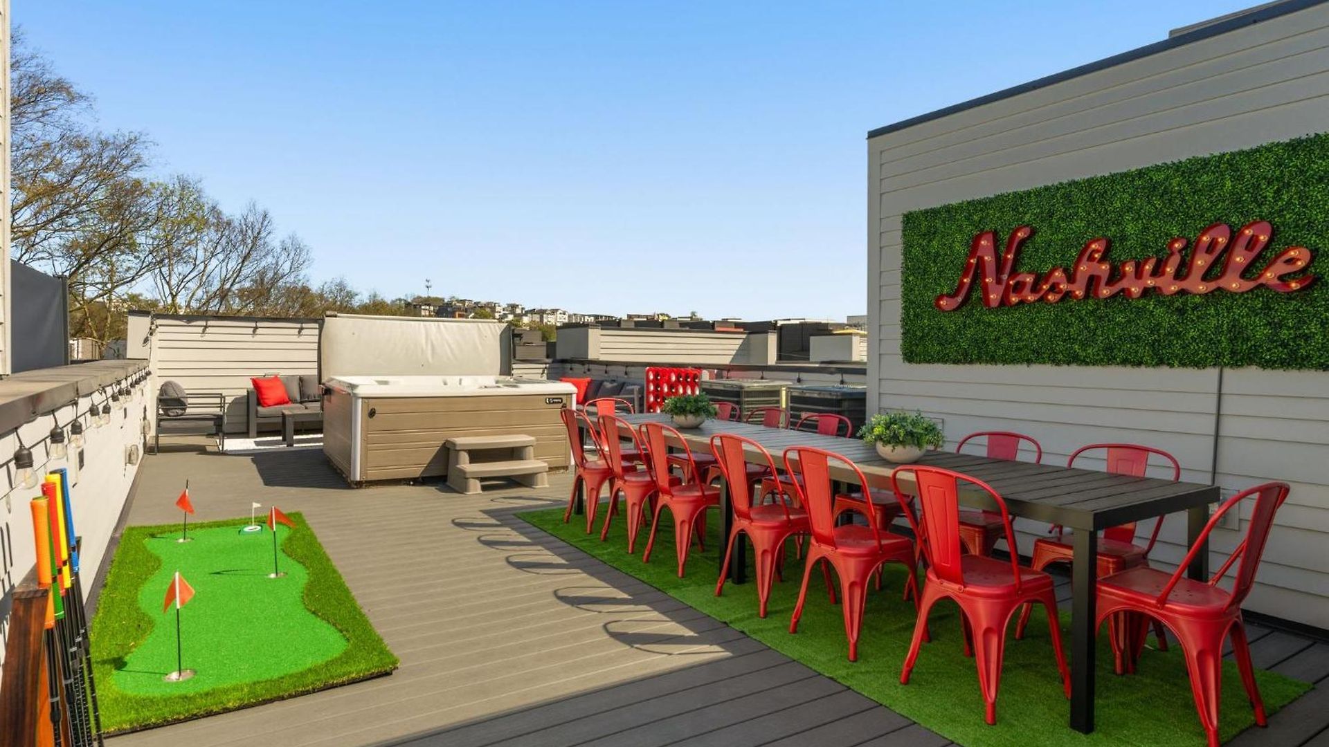 The Americana Abode Rooftop Hot Tub Game * Nashville