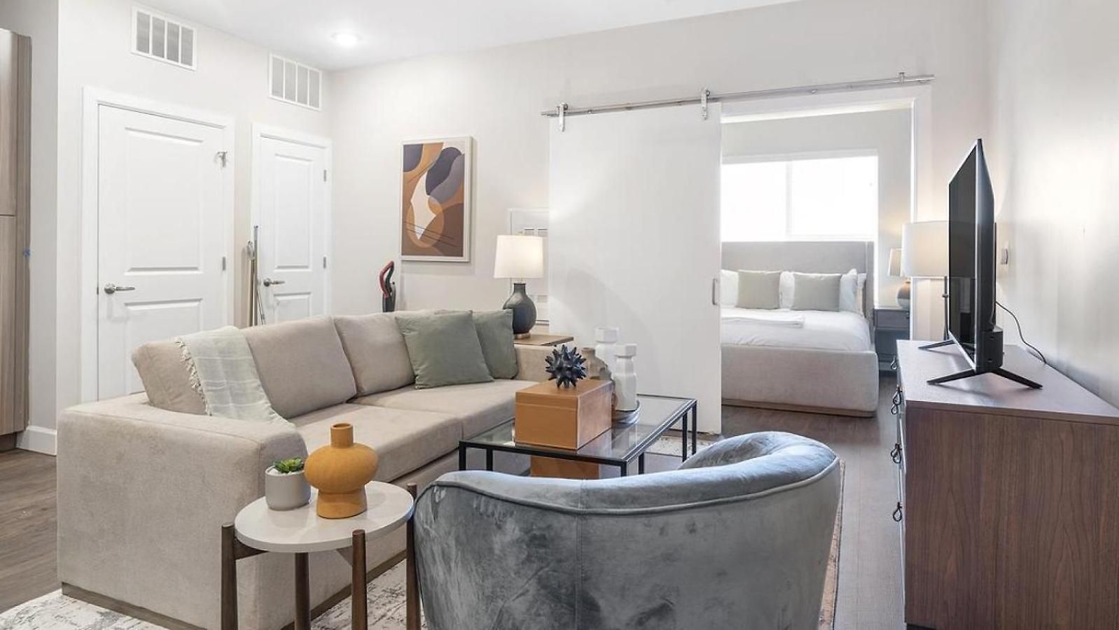 Landing Modern With Amazing Amenities