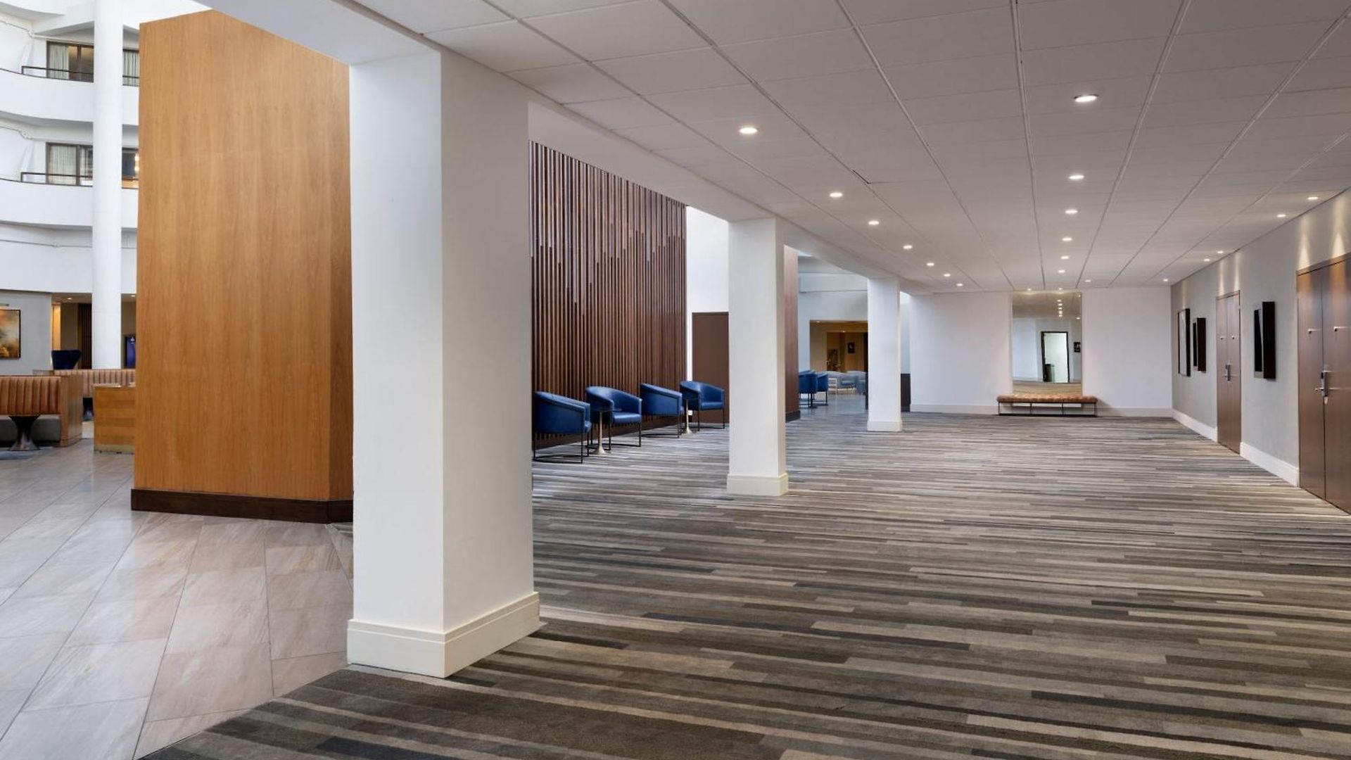 Airport Marriott Hotel 4*