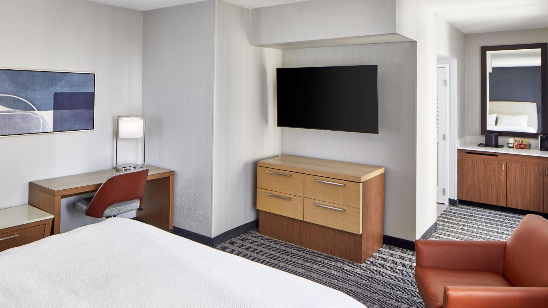 Courtyard By Marriott Downtown Nashville
