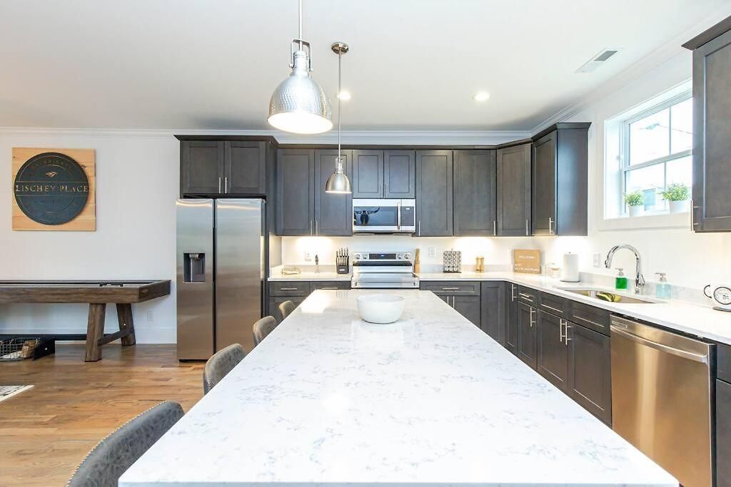 Spacious W Rooftop Deck And Mural! 10 Min 2 Dt Holiday home