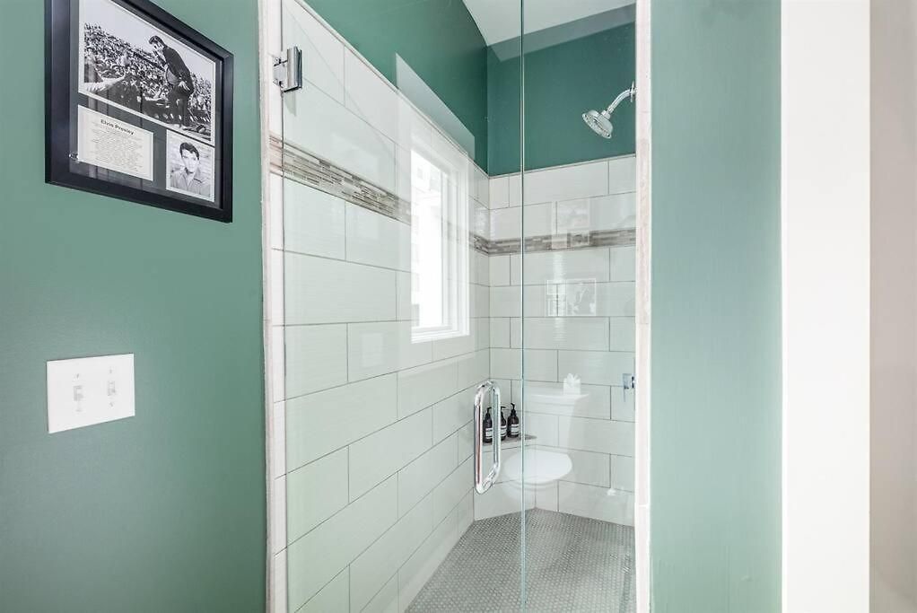 Luxury House - Heated Pool - In The Gulch - Walk Anywhere Nashville