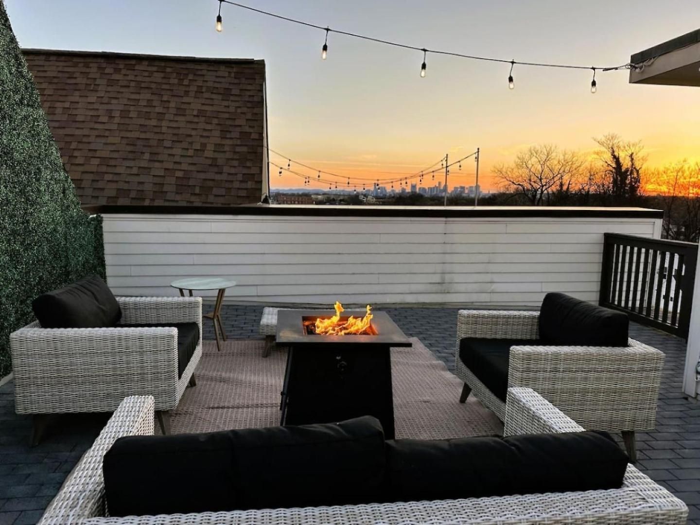 East Nash Rooftop 3 En-Suites City Views *