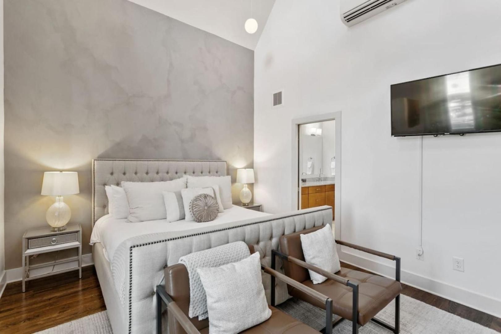 East Nash Rooftop 3 En-Suites City Views * Nashville
