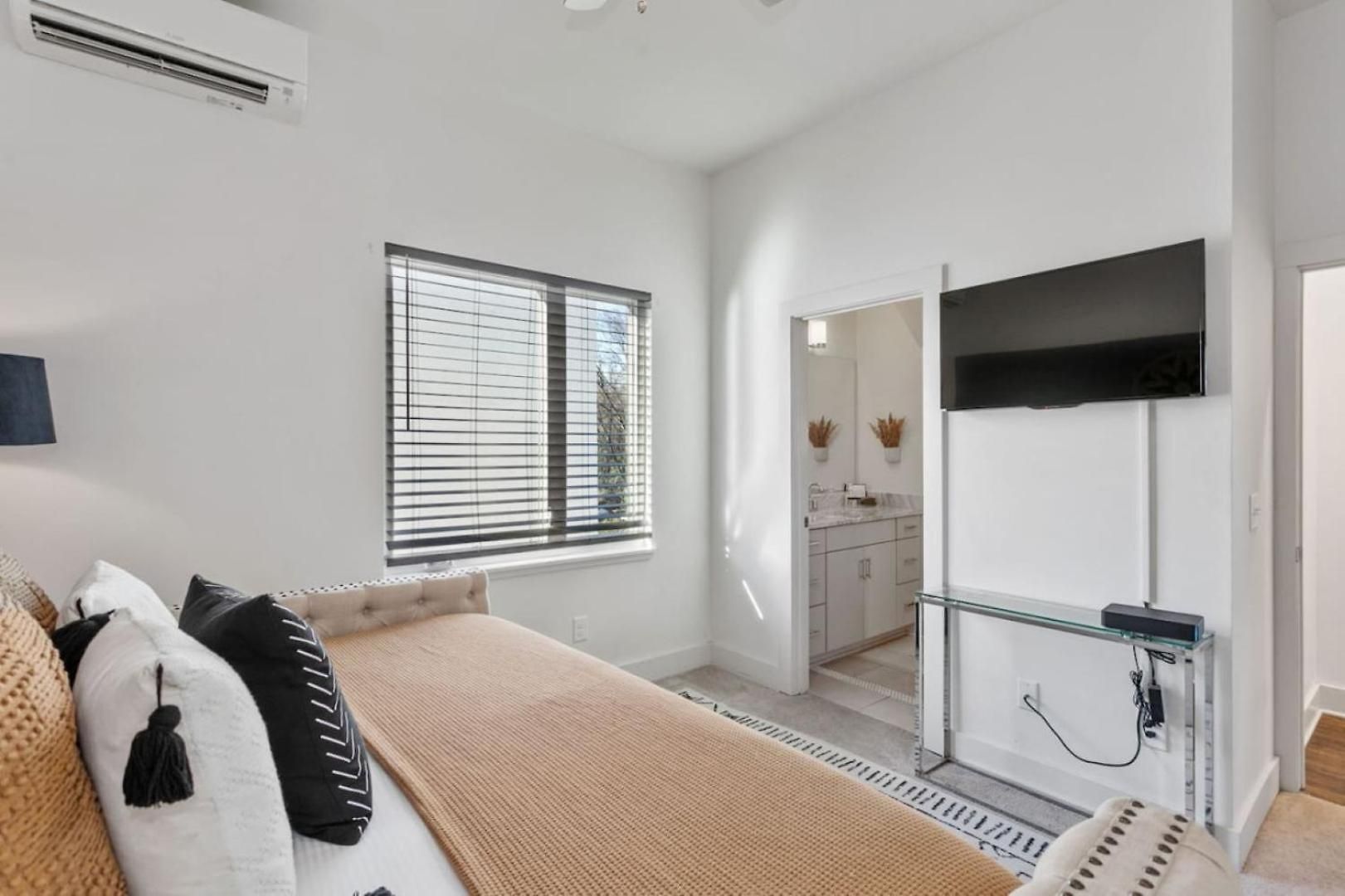 East Nash Rooftop 3 En-Suites City Views Holiday home *