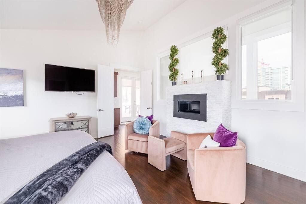 Holiday home Luxury House - Heated Pool - In The Gulch - Walk Anywhere Nashville