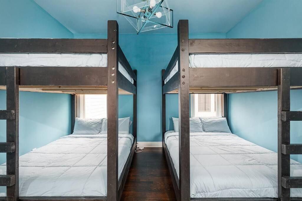 Holiday home Luxury House - Heated Pool - In The Gulch - Walk Anywhere Nashville